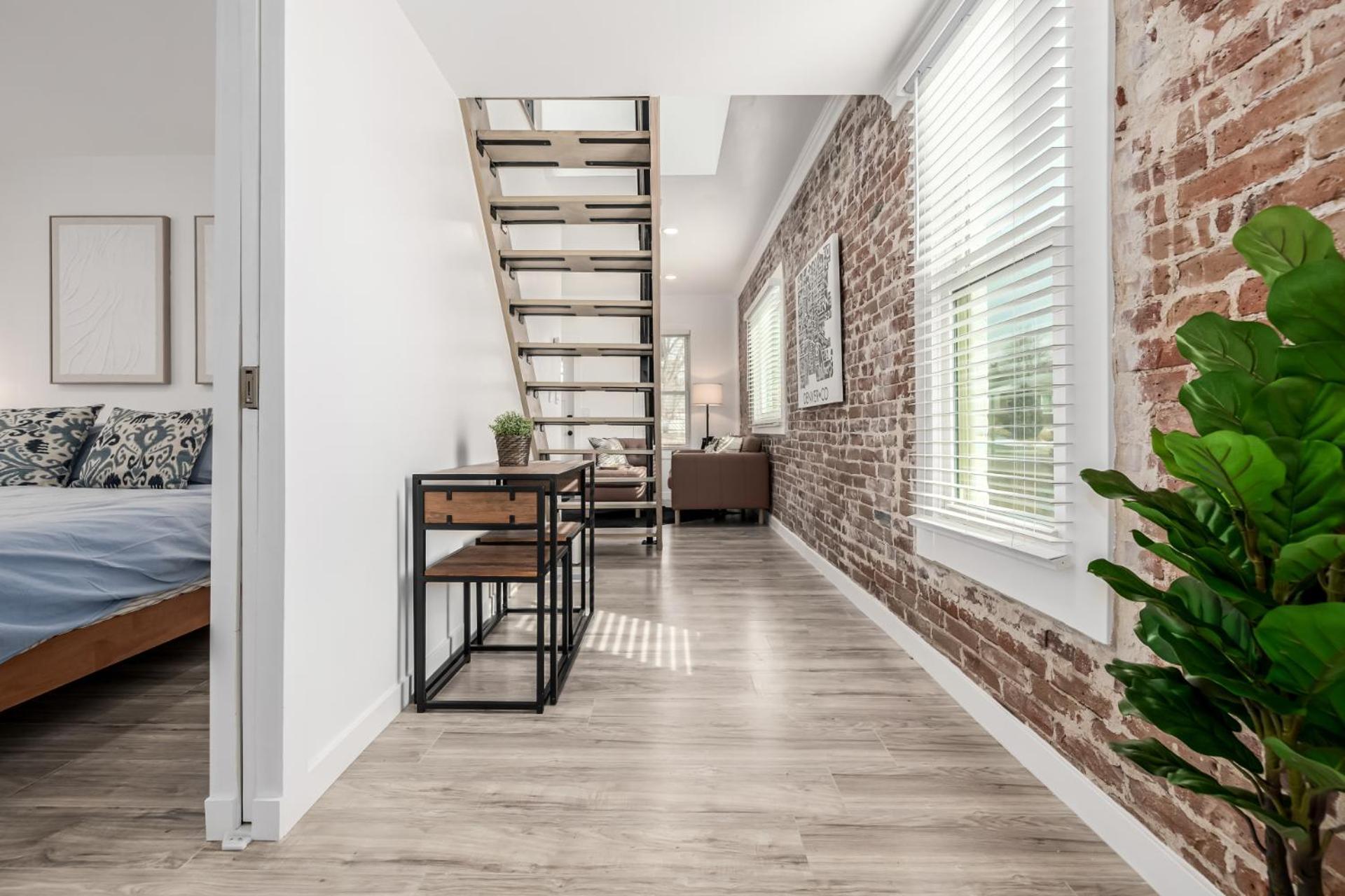 Great Remodeled Villa *